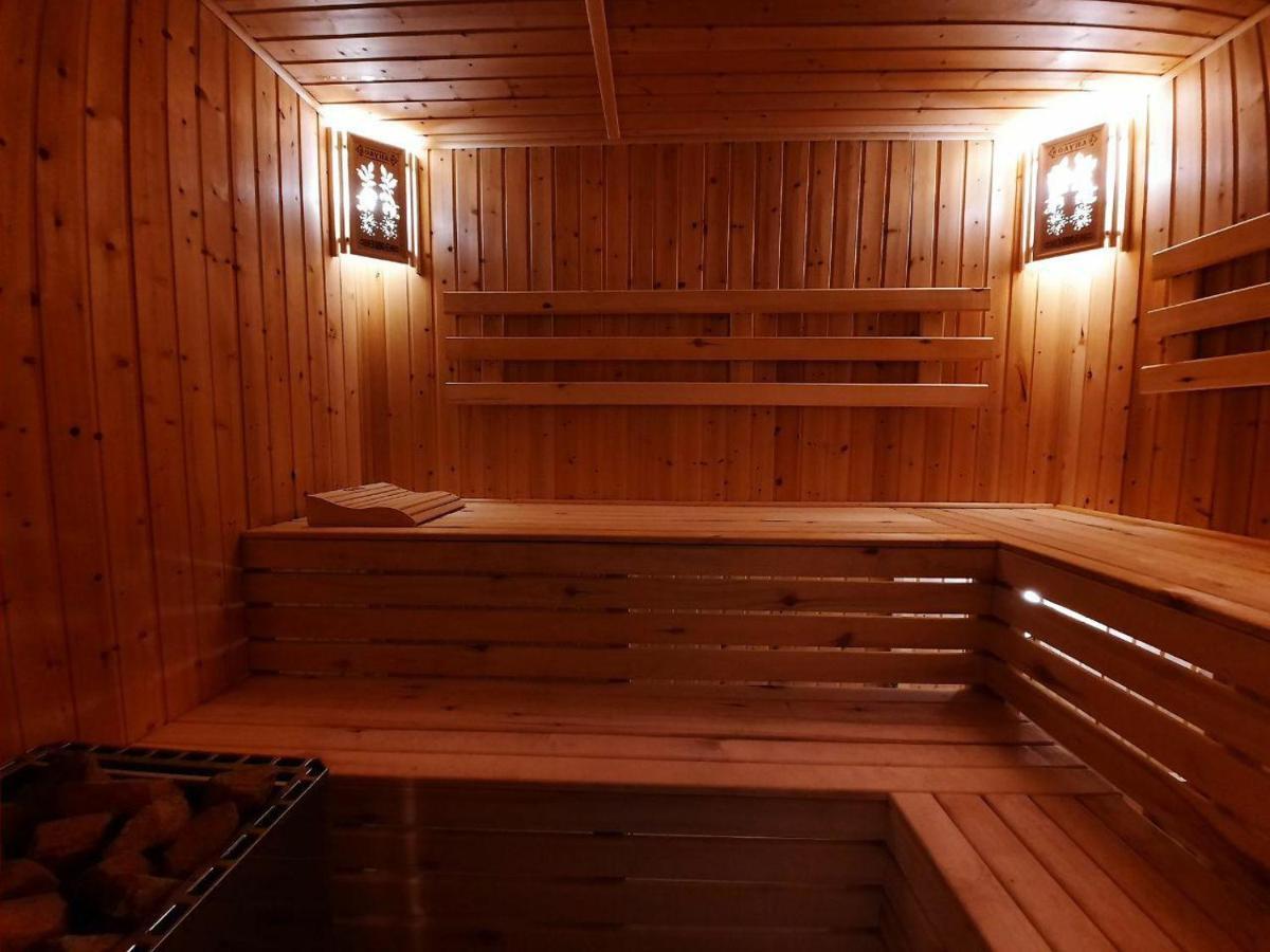Hotel Зона Отдых Apachi В Горах Чимган Esterno foto
