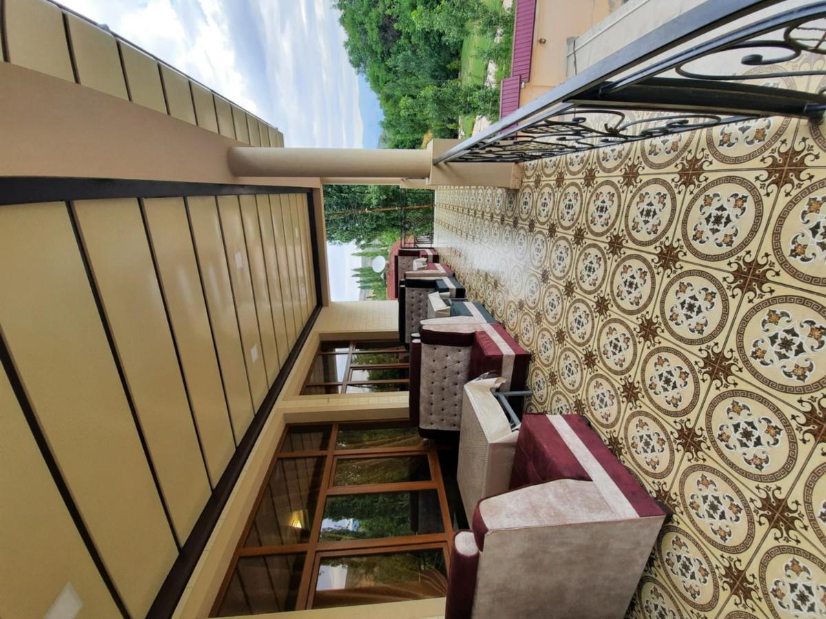 Hotel Зона Отдых Apachi В Горах Чимган Esterno foto